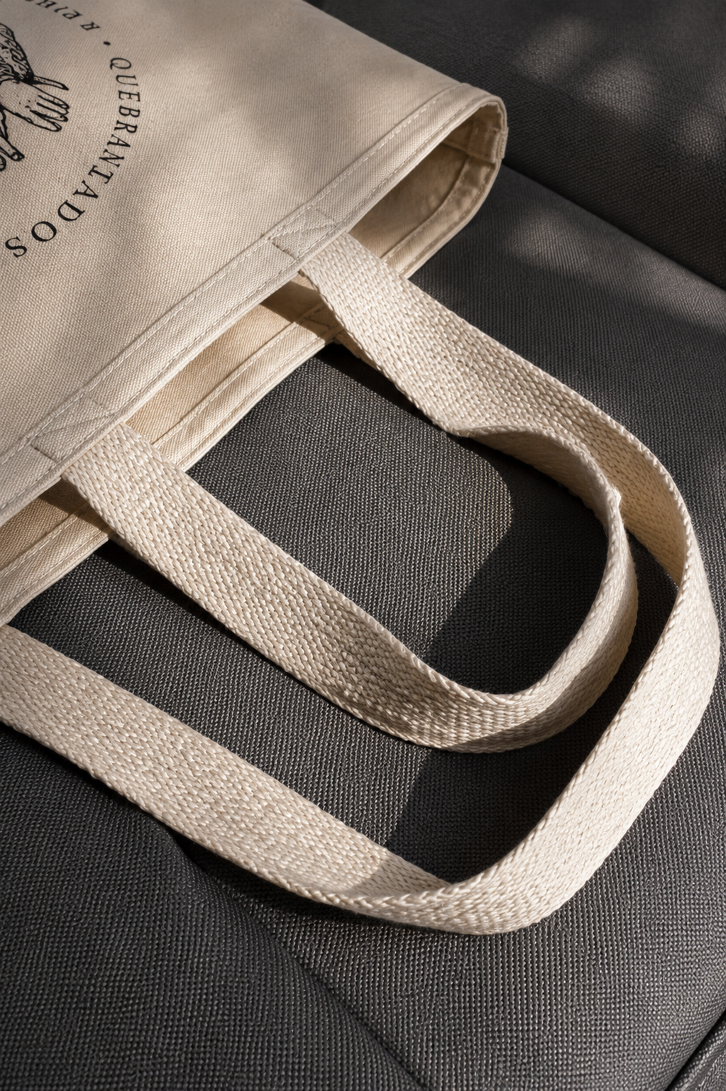 Quebrantados Tote Bag
